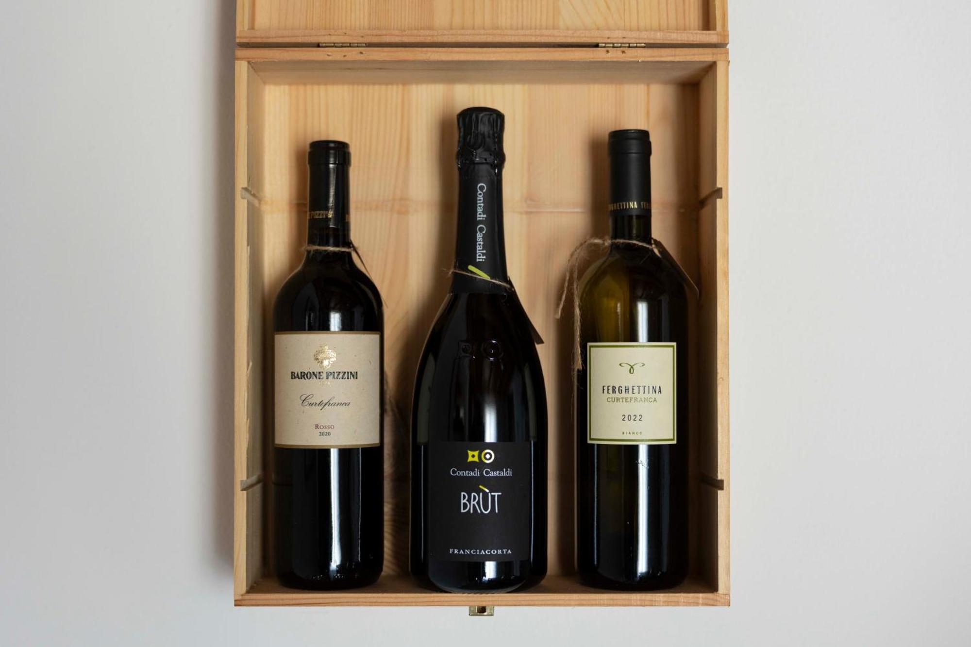 Traditional Italian House - Franciacorta 罗瓦托 外观 照片